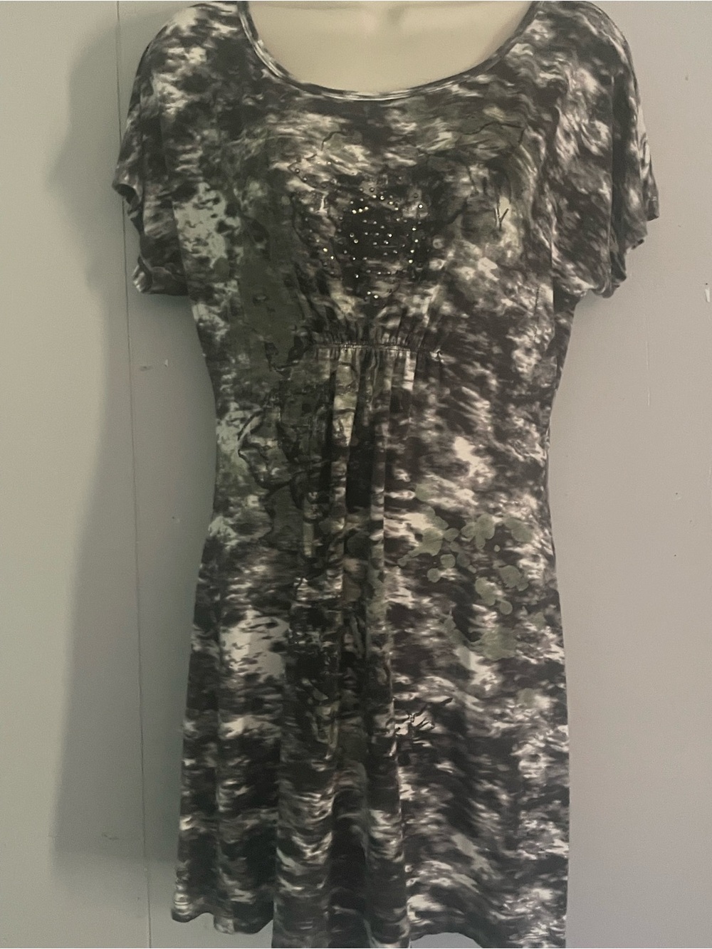 Maurices Gray & Black Tie-Dye Short Sleeve Dress with Stud Detail